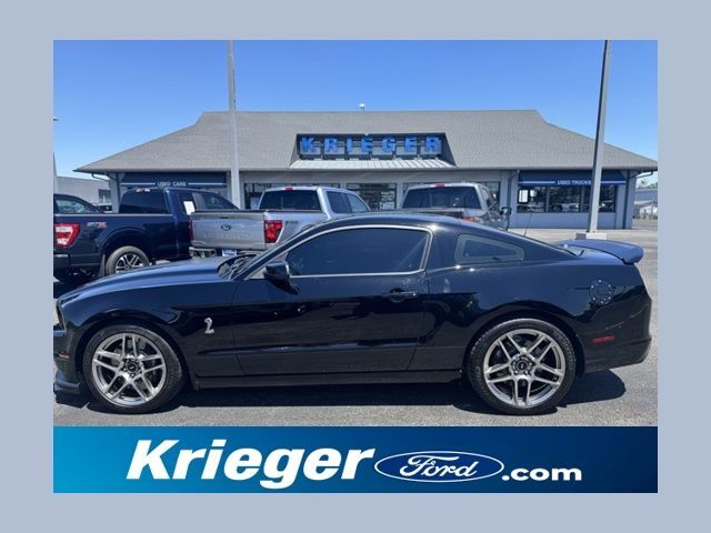 2013 FORD Mustang