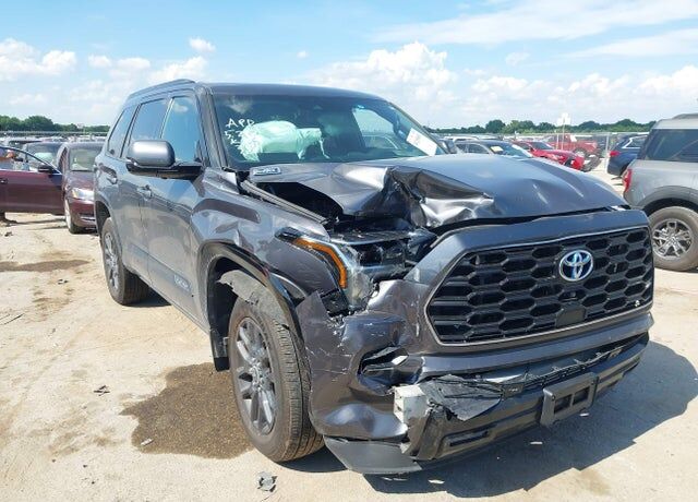 2023 TOYOTA Sequoia