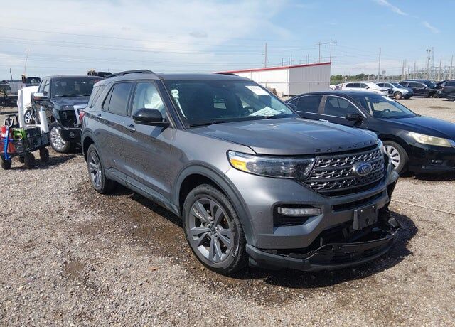 2023 FORD Explorer