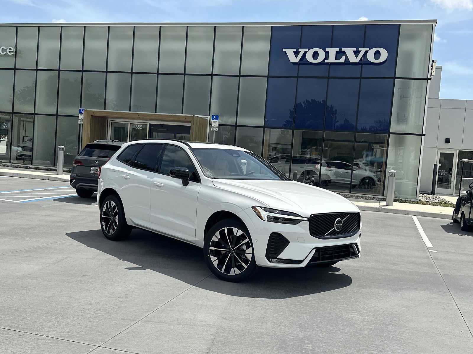 2026 VOLVO XC60