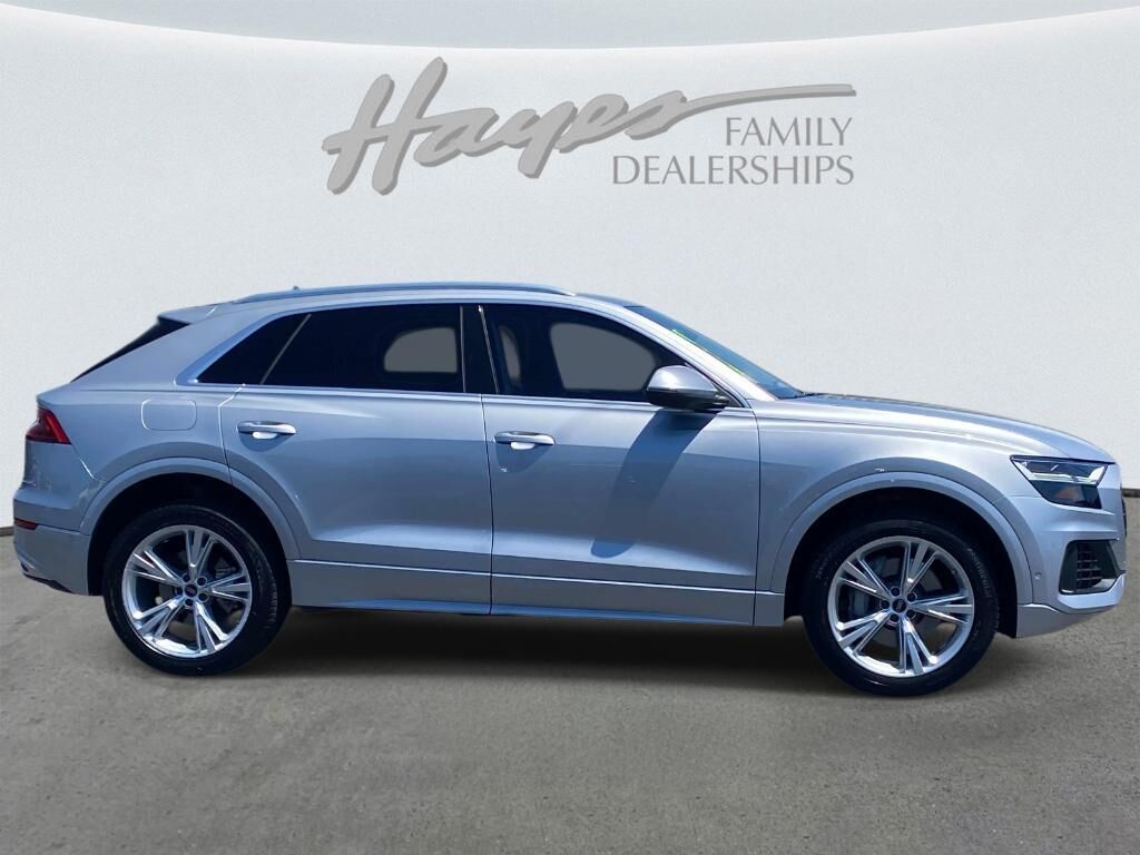 2022 Audi Q8