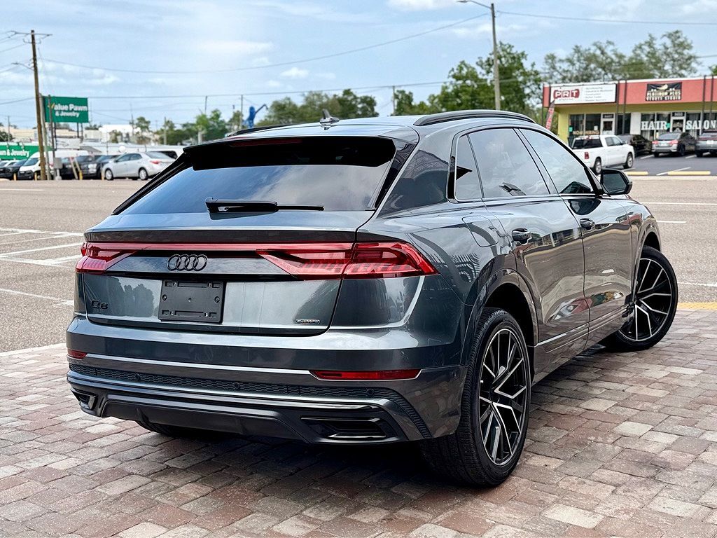 2022 Audi Q8