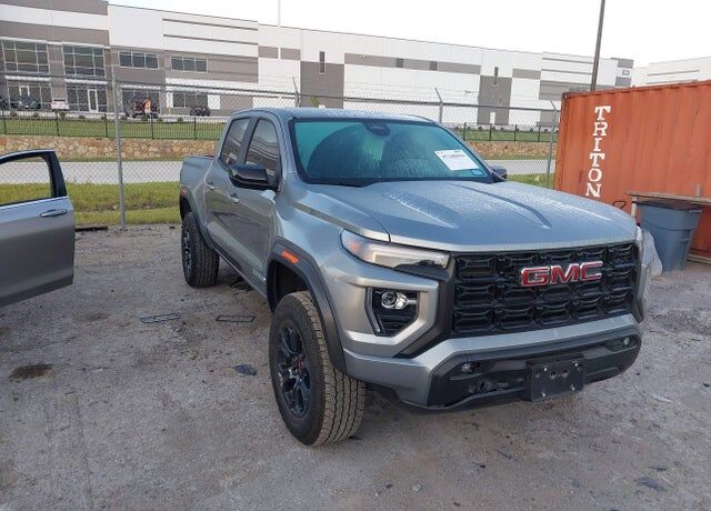 2024 GMC Canyon