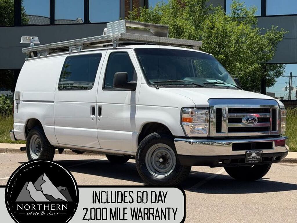 2012 FORD E-350