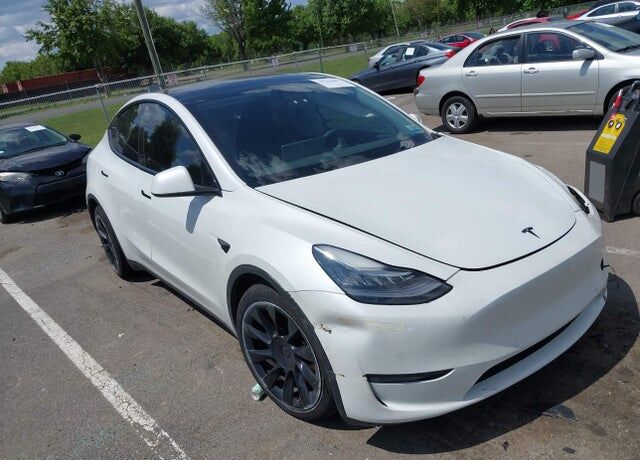 2022 TESLA Model Y