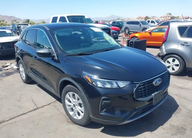 2023 FORD Escape