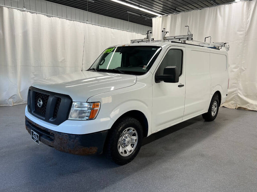 2013 NISSAN NV