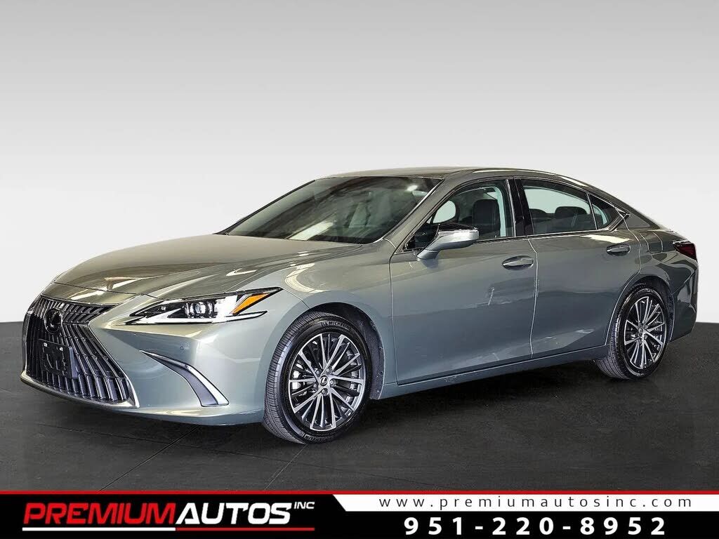 2024 LEXUS ES