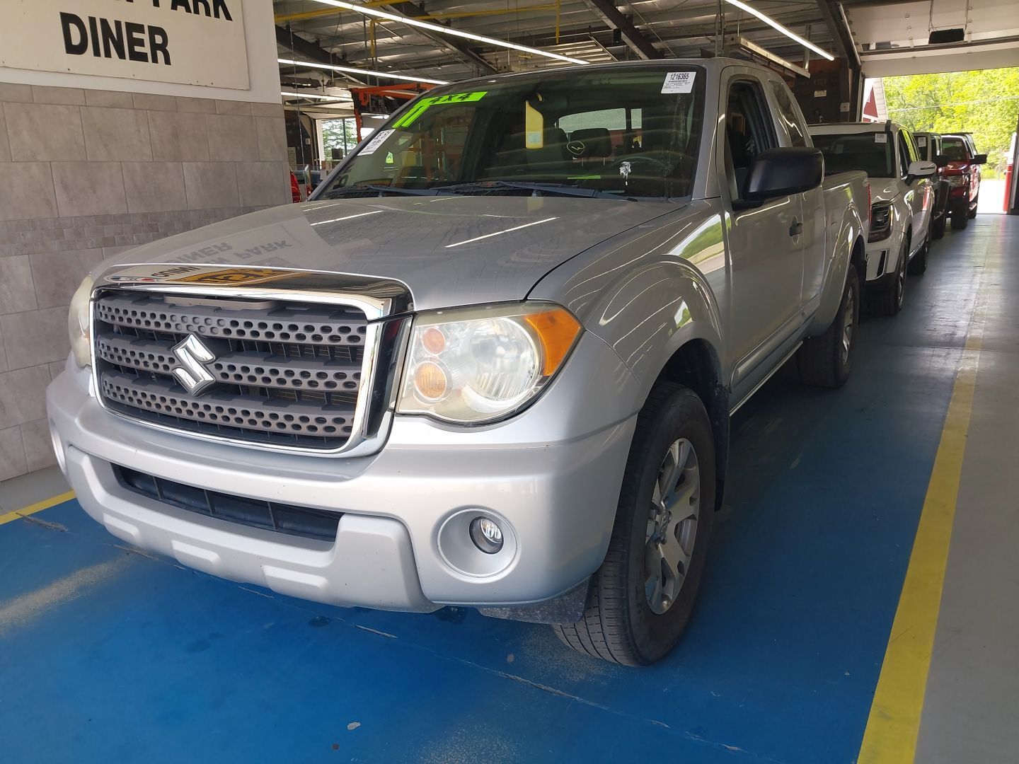 Suzuki Equator