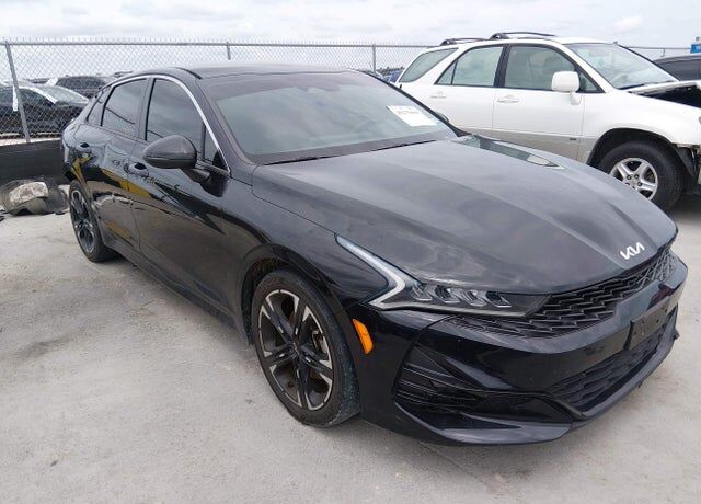 2022 KIA K5