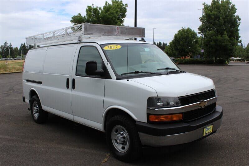 2017 CHEVROLET Express