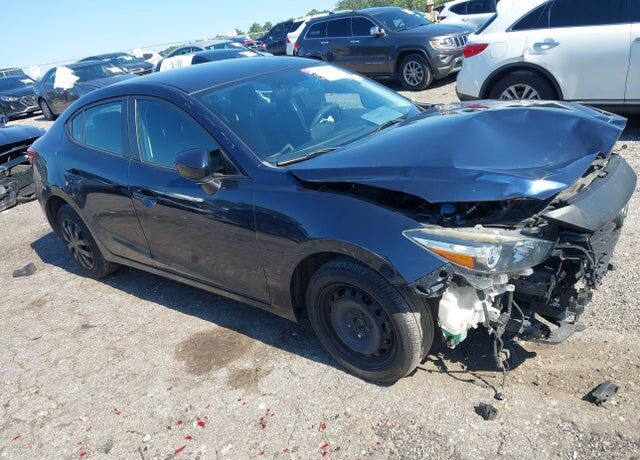 2017 MAZDA Mazda3