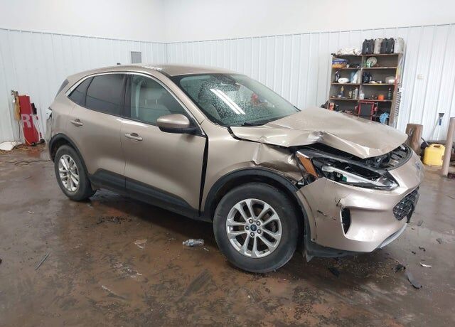 2021 FORD Escape