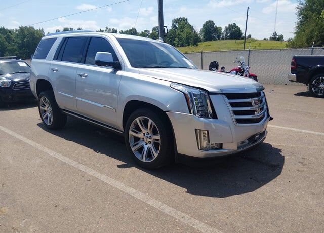 2015 CADILLAC Escalade