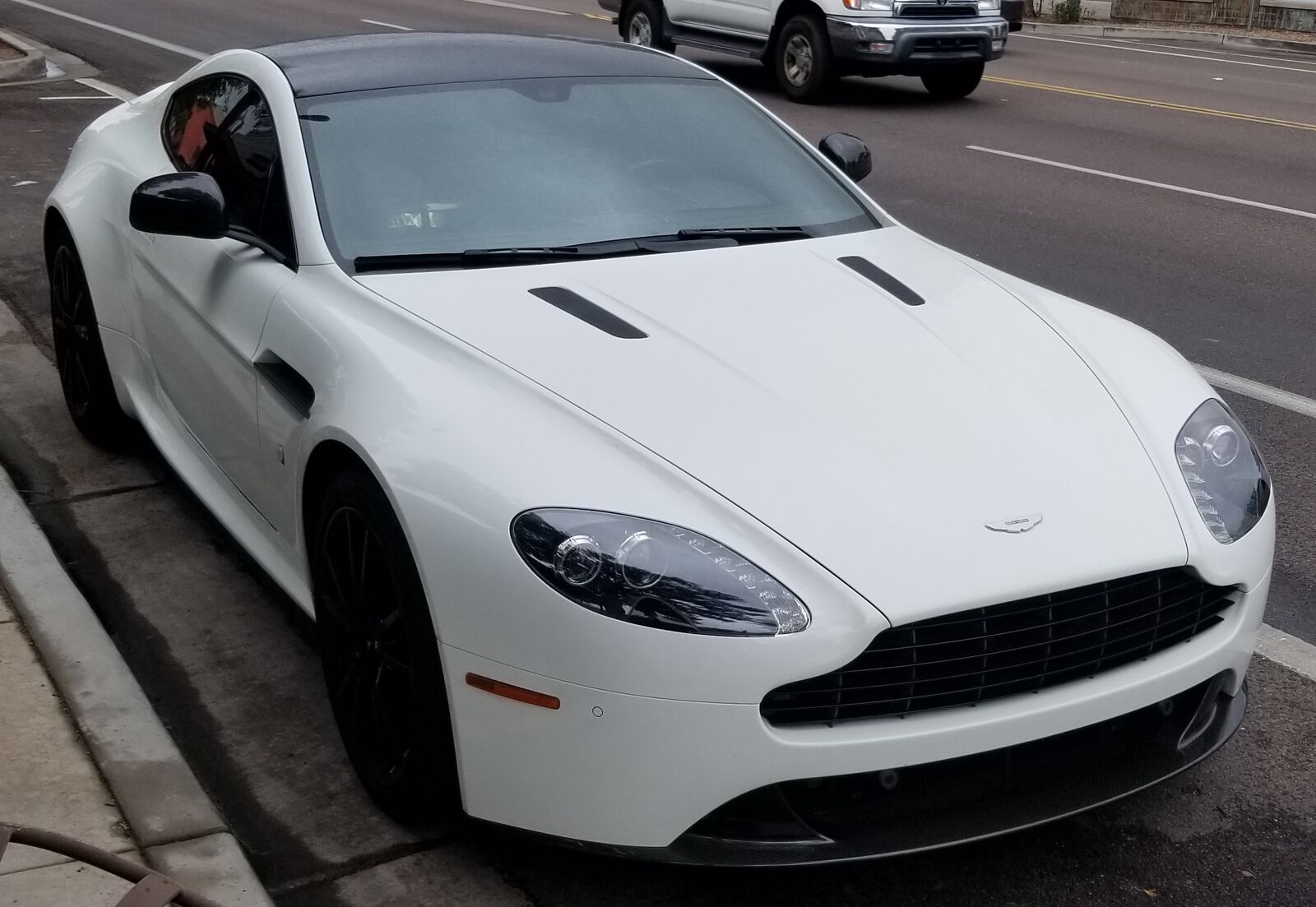 Aston Martin V8 Vantage
