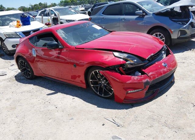 2017 NISSAN 370Z