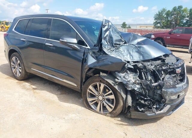 2021 CADILLAC XT6