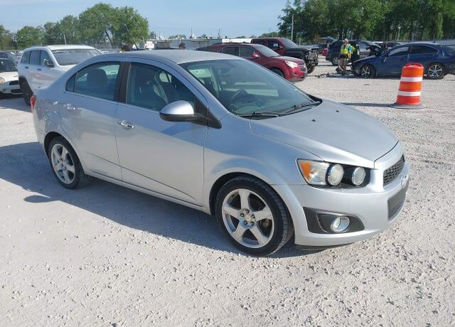 2014 CHEVROLET Sonic