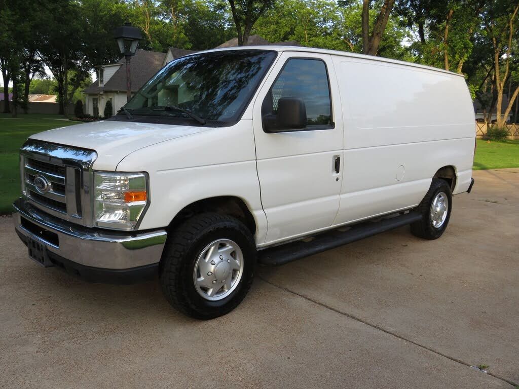 2012 FORD E-250