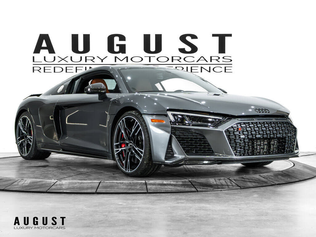 2023 AUDI R8