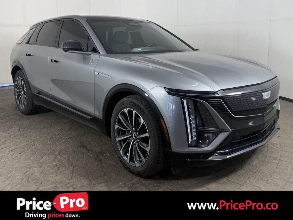 2024 CADILLAC Lyriq