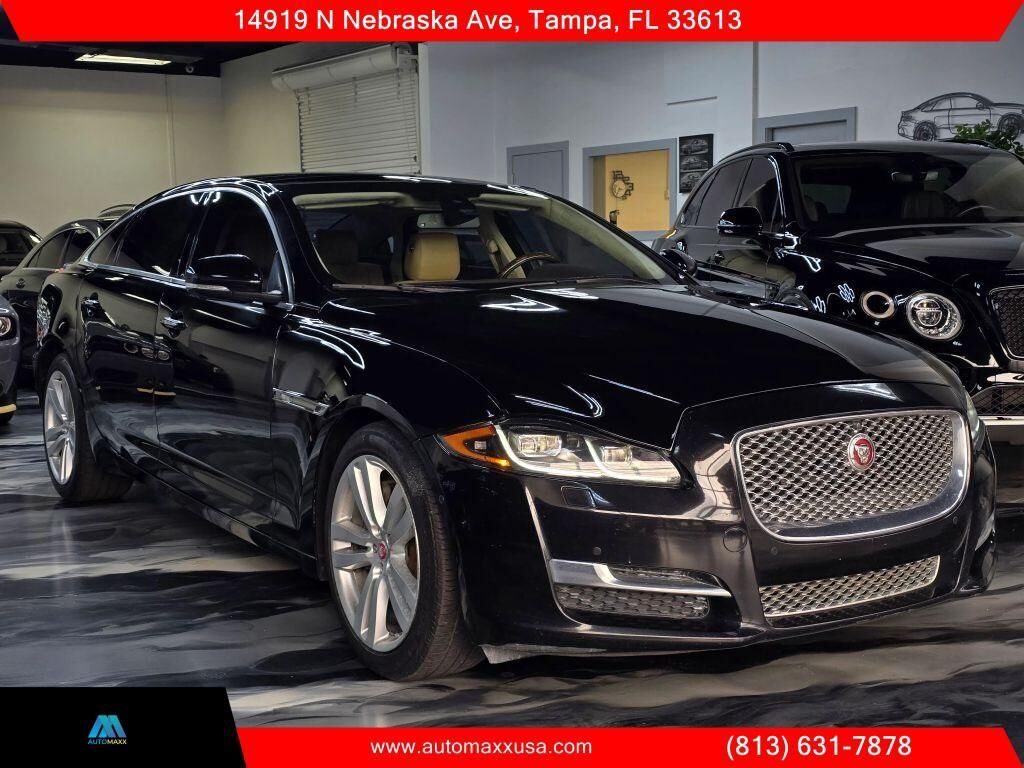 2016 JAGUAR XJ