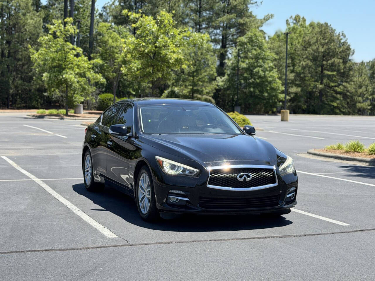 2015 INFINITI Q50