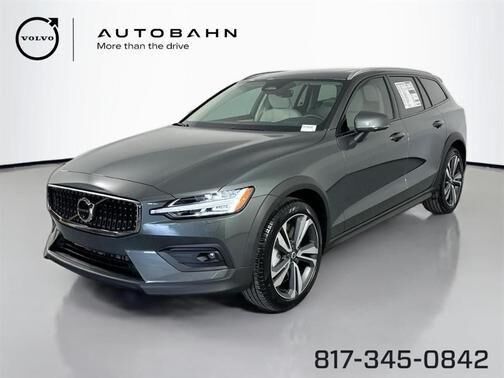 2026 VOLVO V60CC