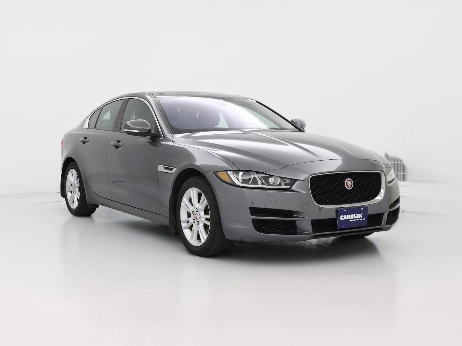 2018 JAGUAR XE