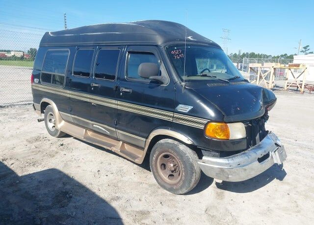 Dodge Ram Van