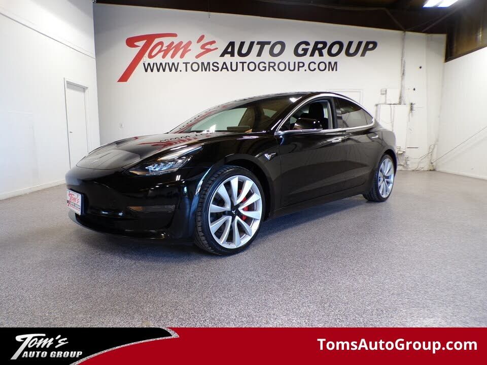 2018 TESLA Model 3