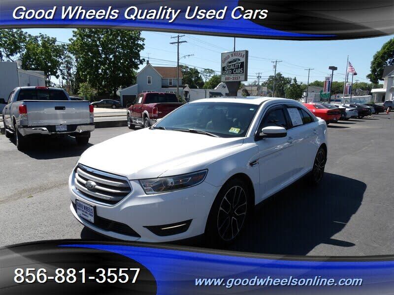 2017 FORD Taurus