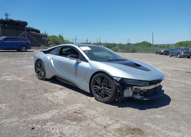 2015 BMW i8