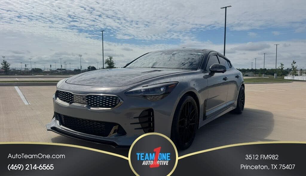 2022 KIA Stinger