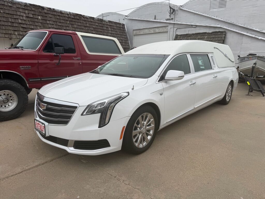 2019 CADILLAC Funeral Coach