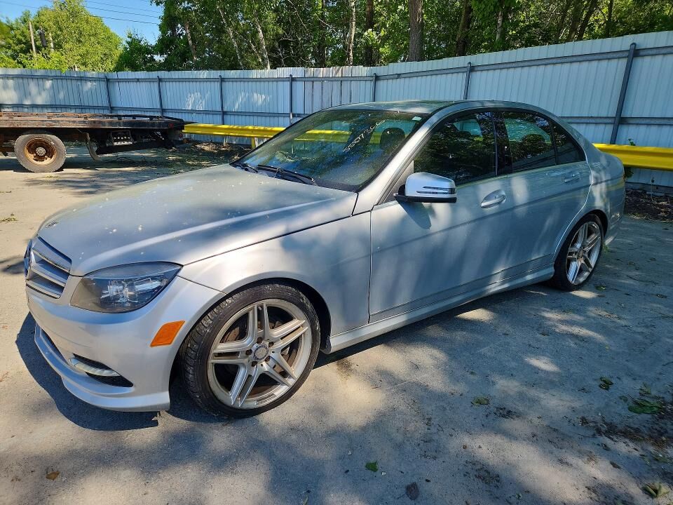 2011 MERCEDES-BENZ C-Class