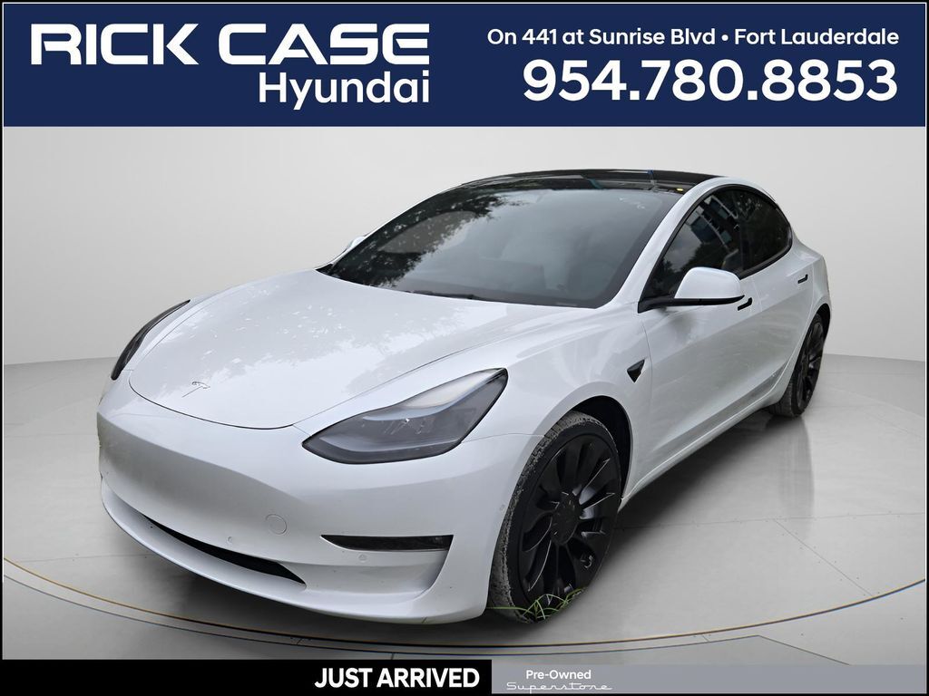 2022 TESLA Model 3