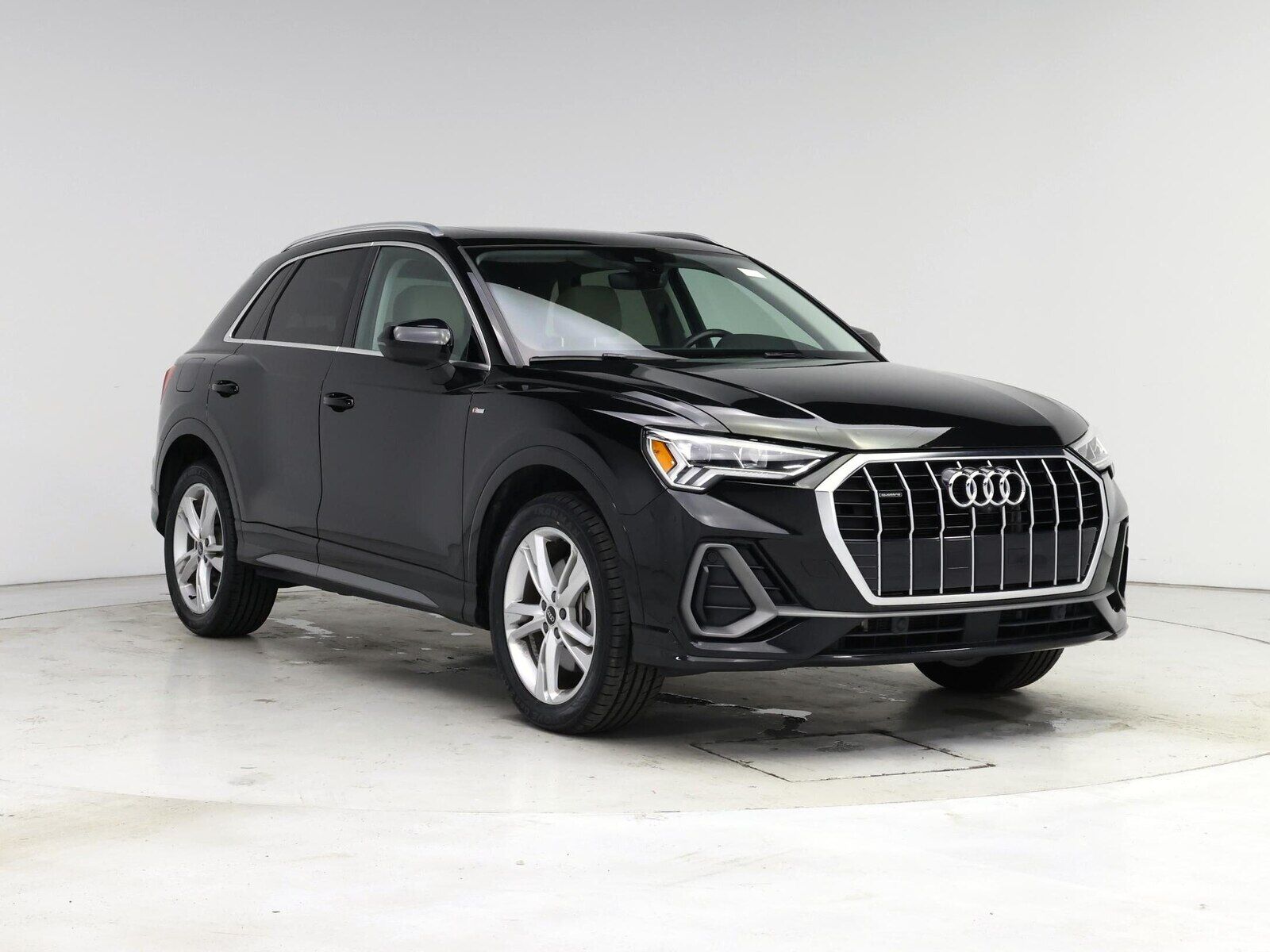 2022 Audi Q3