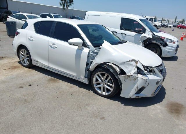 2017 LEXUS CT