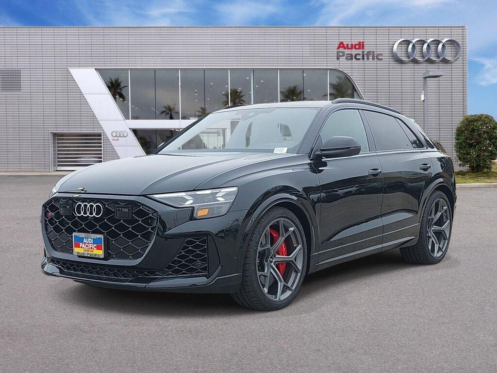 2026 AUDI RS Q8
