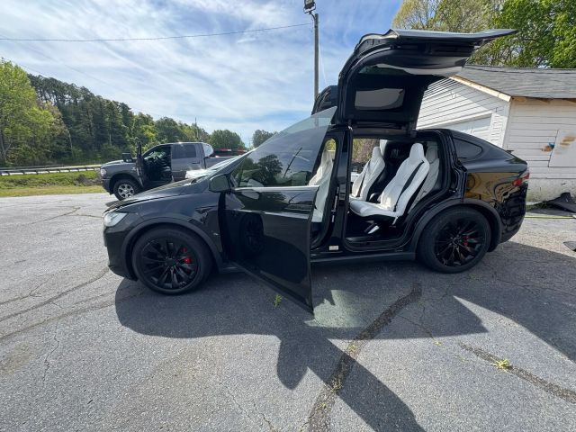 2017 TESLA Model X