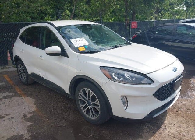 2020 FORD Escape