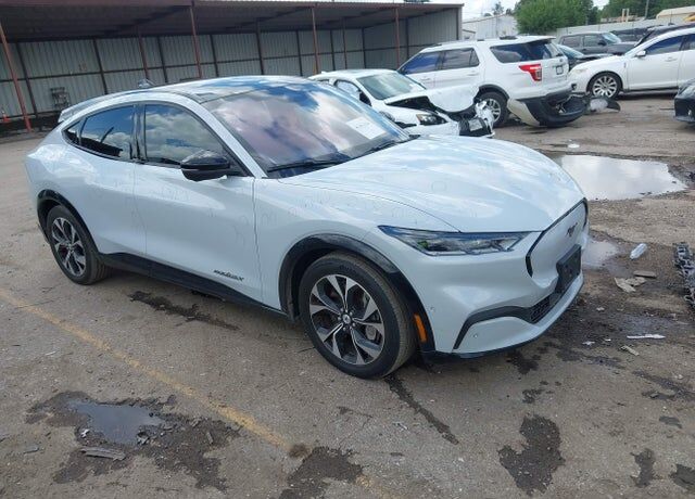 2021 FORD Mach-E