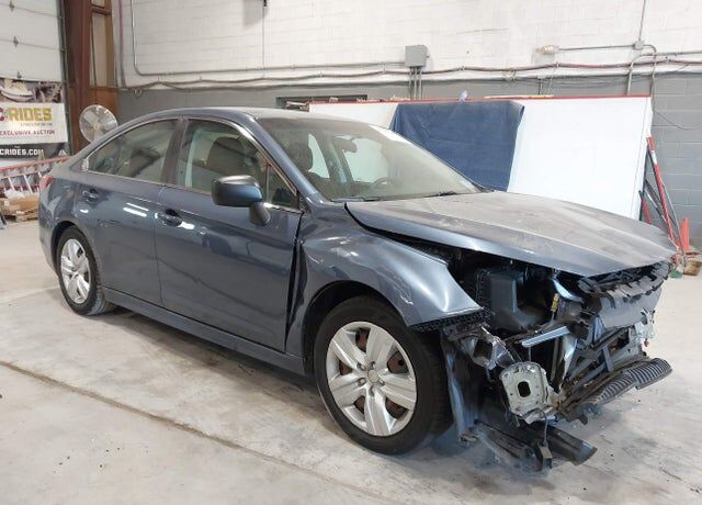 2017 SUBARU Legacy