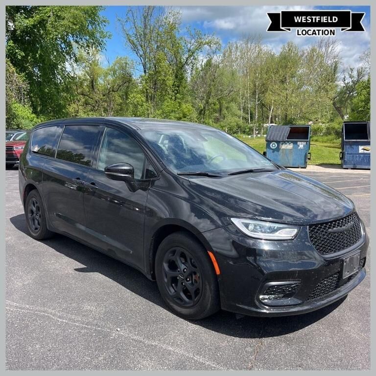 2022 CHRYSLER Pacifica