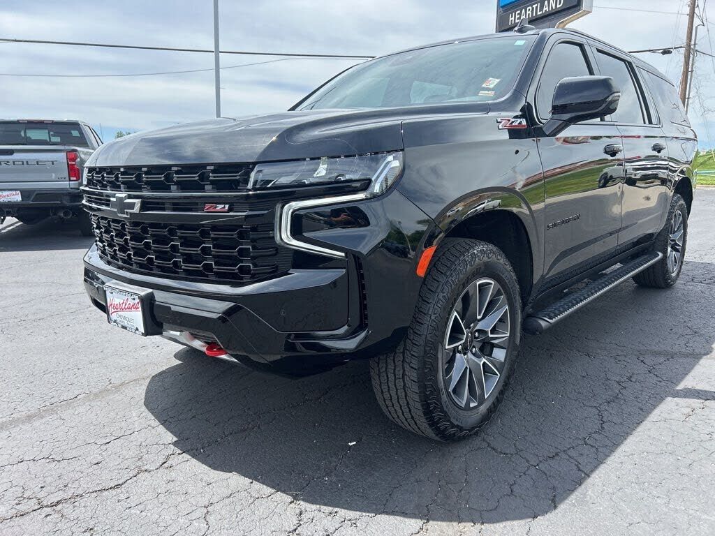 2024 CHEVROLET Suburban
