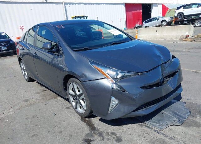 2018 TOYOTA PRIUS