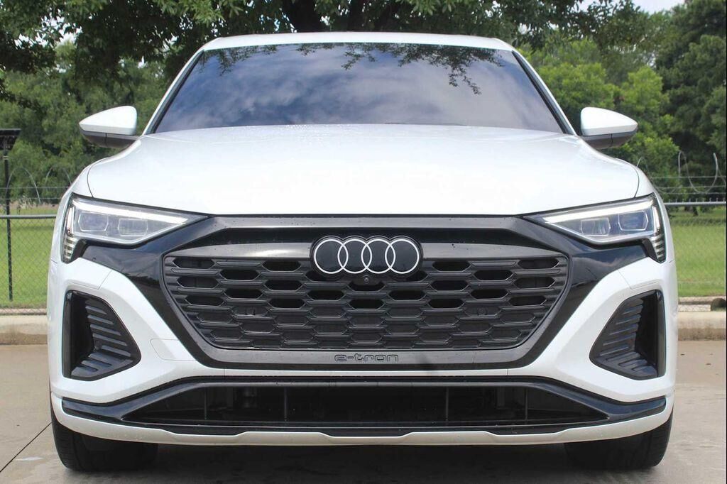 2024 Audi Q8