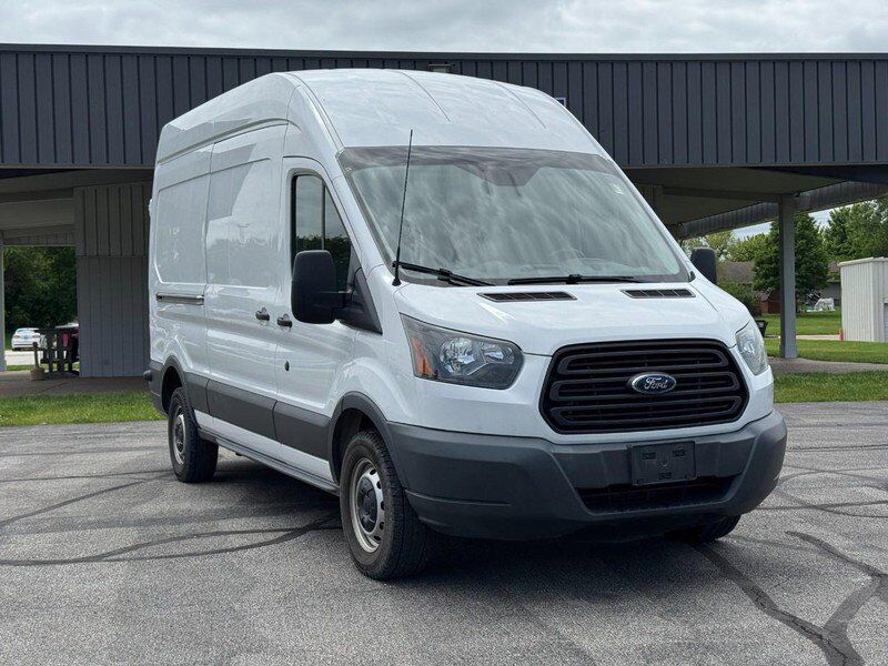 2015 FORD Transit