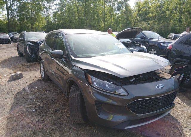 2020 FORD Escape